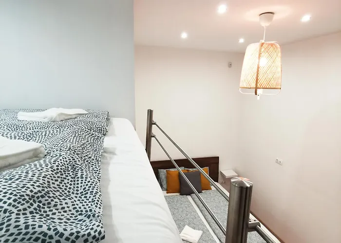 Szep Large * Budapeste